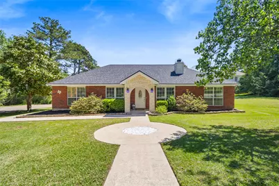 1452 River Oaks Drive, Huntsville, TX 77340 - Photo 1