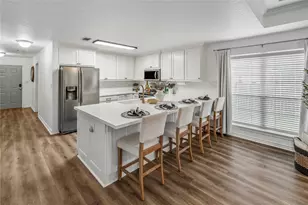 1014 Bougainvillea St, College Station, TX 77845 - Photo 10
