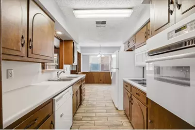610 Amistad Boulevard, Universal City, TX 78148 - Photo 20