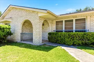 610 Amistad Blvd, Universal City, TX 78148 - Photo 4