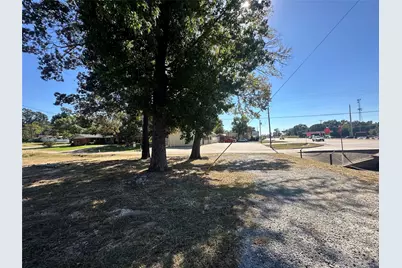 1042 W Commerce Street, Buffalo, TX 75831 - Photo 10