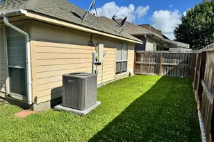 12994 Centaurus Ct, Willis, TX 77318 - Photo 10
