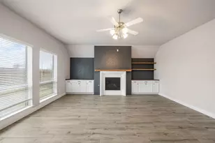 1524 N Blue Bonnet Ln, Angleton, TX 77515 - Photo 18