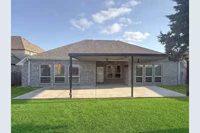 1524 N Blue Bonnet Lane, Angleton, TX 77515 - Photo 6