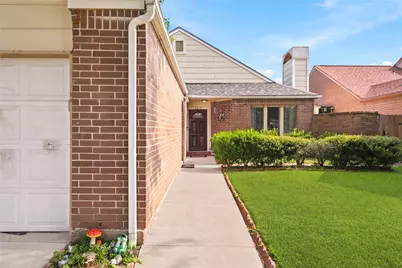8226 Misty Ridge Lane, Houston, TX 77071 - Photo 6