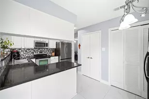 8226 Misty Ridge Ln, Houston, TX 77071 - Photo 20