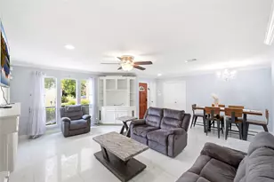 8226 Misty Ridge Ln, Houston, TX 77071 - Photo 14