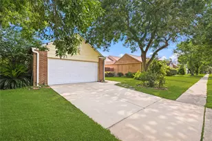 8226 Misty Ridge Ln, Houston, TX 77071 - Photo 4