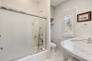 354 Piney Point Rd, Houston, TX 77024 - Photo 44