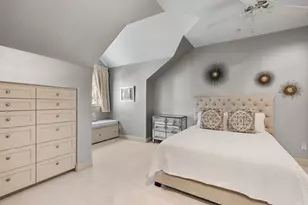 354 Piney Point Rd, Houston, TX 77024 - Photo 46