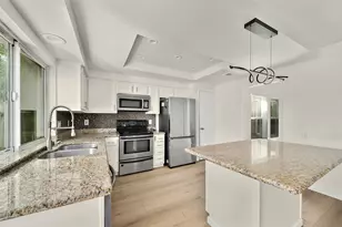 3219 The Highlands Dr, Sugar Land, TX 77478 - Photo 6