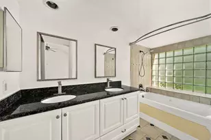 3219 The Highlands Dr, Sugar Land, TX 77478 - Photo 12