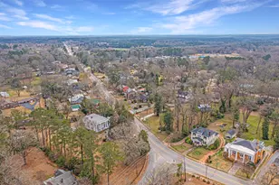 309 E Robert Toombs Ave, Washington, GA 30673 - Photo 38