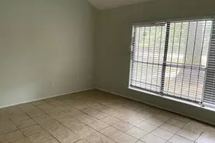 12215 Wild Pine Dr, Houston, TX 77039 - Photo 8