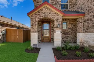 10317 Russell Pines Dr, Rosharon, TX 77583 - Photo 2
