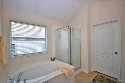 2608 Courtyard Lane, Pearland, TX 77584 - Photo 10