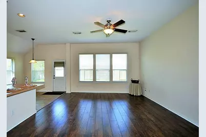 2608 Courtyard Lane, Pearland, TX 77584 - Photo 2