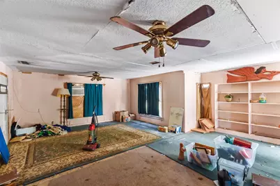212 E Avenue B, Robstown, TX 78380 - Photo 4