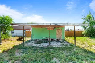 212 E Ave B, Robstown, TX 78380 - Photo 24