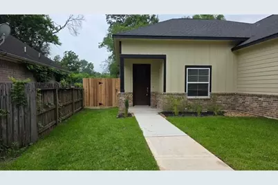 22525 E Shorewood  Loop Loop E, Huffman, TX 77336 - Photo 2