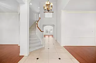 7006 Paxton Ct, Sugar Land, TX 77479 - Photo 4