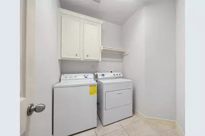 7006 Paxton Court, Sugar Land, TX 77479 - Photo 16