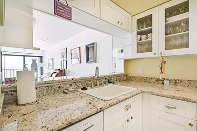 7310 Seawall Boulevard #705, Galveston, TX 77551 - Photo 10