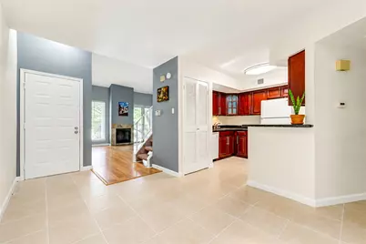 10811 Richmond Avenue #22, Houston, TX 77042 - Photo 6