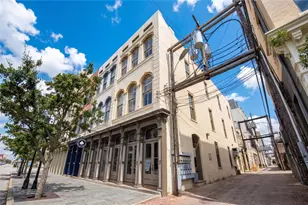 213 Tremont St, Galveston, TX 77550 - Photo 28