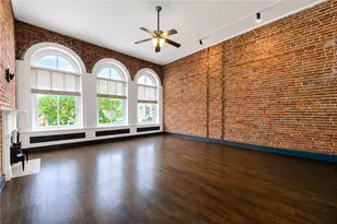213 Tremont St, Galveston, TX 77550 - Photo 2