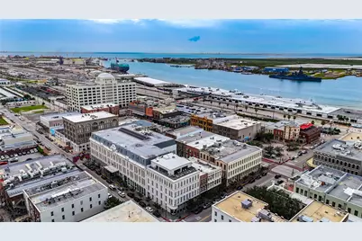213 Tremont Street #2, Galveston, TX 77550 - Photo 32