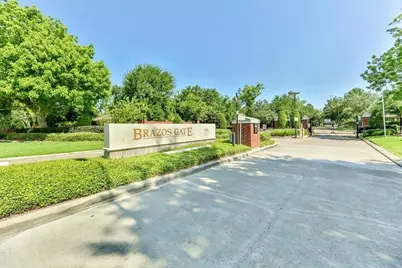 6519 Canyon Chase Drive, Richmond, TX 77469 - Photo 2