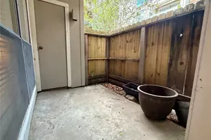 7900 N Stadium Dr, Houston, TX 77030 - Photo 16