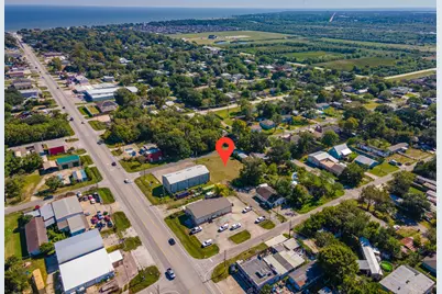 4618 11th Street, Bacliff, TX 77518 - Photo 4