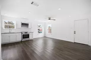 9241 Seeker St, Houston, TX 77028 - Photo 4