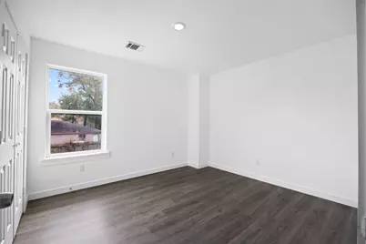 9241 Seeker Street, Houston, TX 77028 - Photo 10