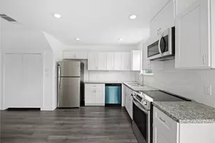 9241 Seeker St, Houston, TX 77028 - Photo 2
