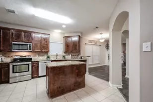 16148 Broadwater Dr, Crosby, TX 77532 - Photo 8
