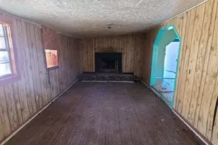 306 E Ida Ave, Electra, TX 76360 - Photo 4