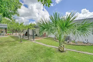 411 N Commerce St, Madisonville, TX 77864 - Photo 26