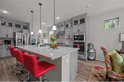 17405 Chestnut Cove Drive, Conroe, TX 77302 - Photo 8