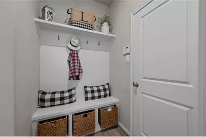 17405 Chestnut Cove Drive, Conroe, TX 77302 - Photo 4