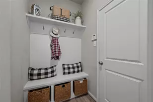 17405 Chestnut Cove Dr, Conroe, TX 77302 - Photo 4