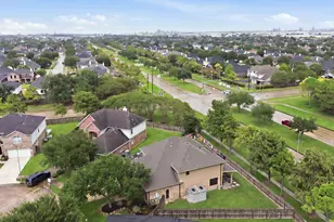 2225 Silvercreek Ct, Deer Park, TX 77536 - Photo 42