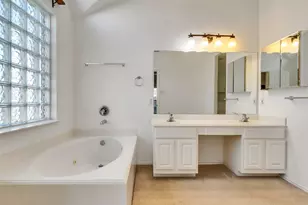 8018 Fox St, Baytown, TX 77523 - Photo 22