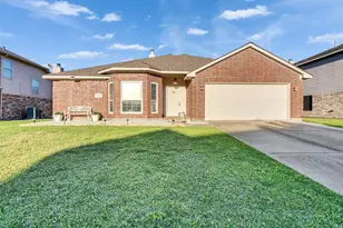 8018 Fox St, Baytown, TX 77523 - Photo 2