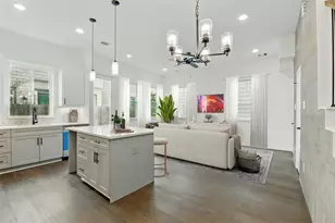 9902 Clark Rd, Houston, TX 77076 - Photo 10