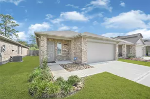 22438 Forest Gorge Ln, Spring, TX 77373 - Photo 2