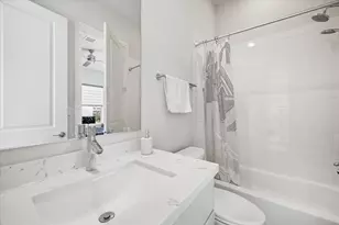 8741 Park Kolbe Ln, Houston, TX 77080 - Photo 22