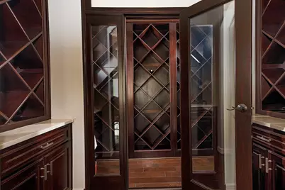 10 Moatwood Court, The Woodlands, TX 77382 - Photo 8